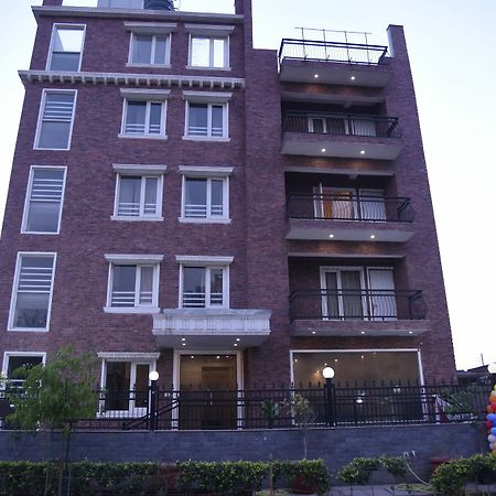 Casa Meera Ноида Екстериор снимка